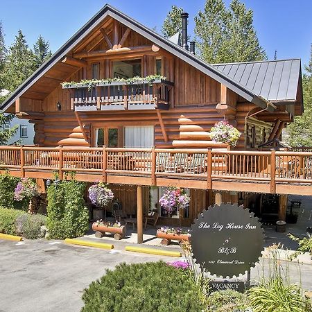 The Log House Inn Pemberton Exterior foto